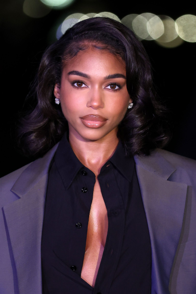 Lori Harvey with a lob haircut